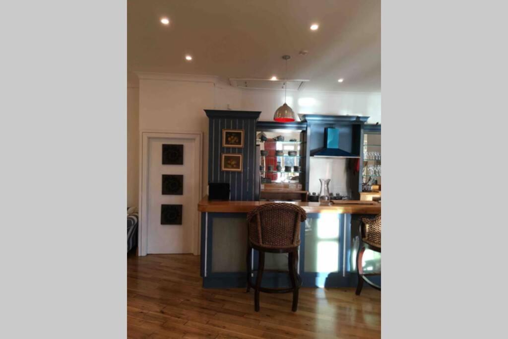 The Loft @ Clifden Bay Apartments Buitenkant foto