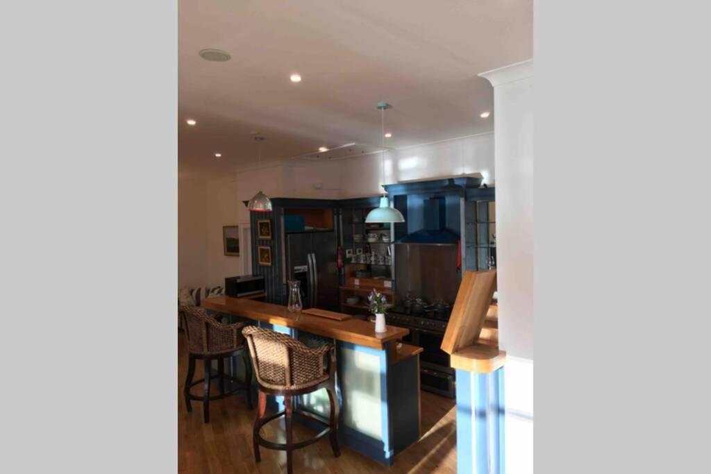 The Loft @ Clifden Bay Apartments Buitenkant foto